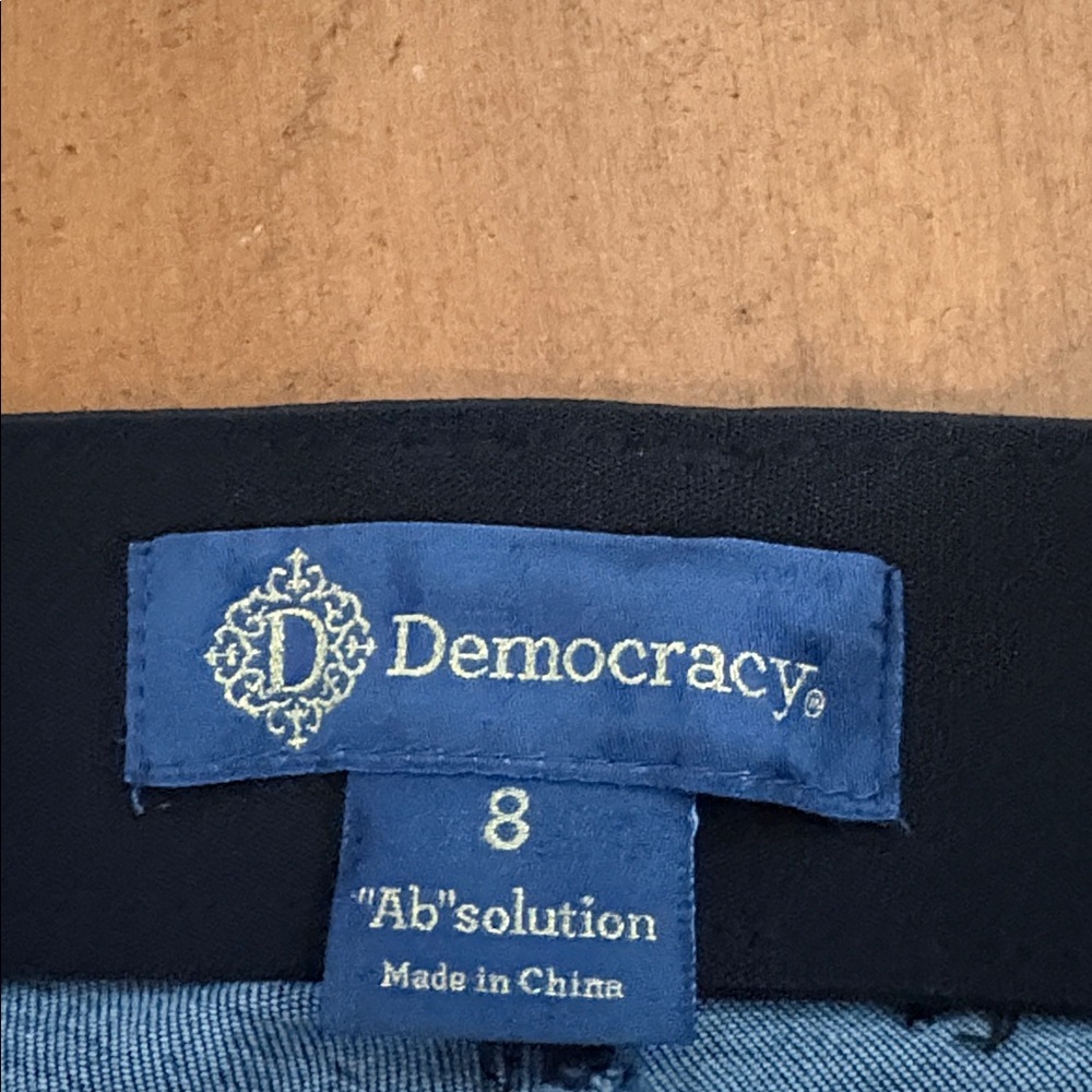 Democracy NWT Booty Lift Jeggings Size 8 - Picture 10 of 15